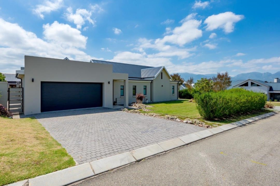 3 Bedroom Property for Sale in Kraaibosch Country Estate Western Cape